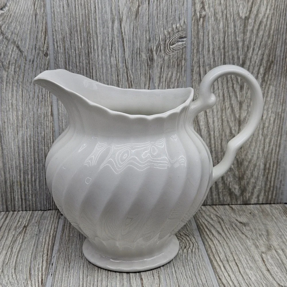 Johnson Brothers Regency White Ironstone 32oz Pitcher Swirl Earthenware 6.25in